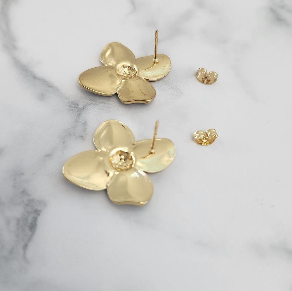 Gold & Black Enamel Flower Stud Earrings - Picture 4 of 6